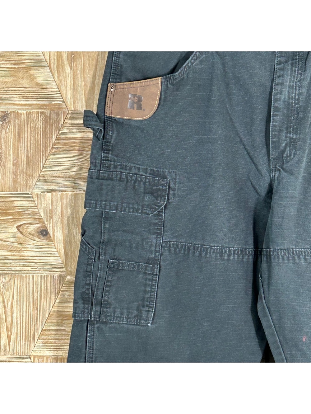 Wrangler Riggs Mens Dark Wash Relaxed Fit Jeans 36x33 Utility Workwear Carpenter - Picture 3 of 10